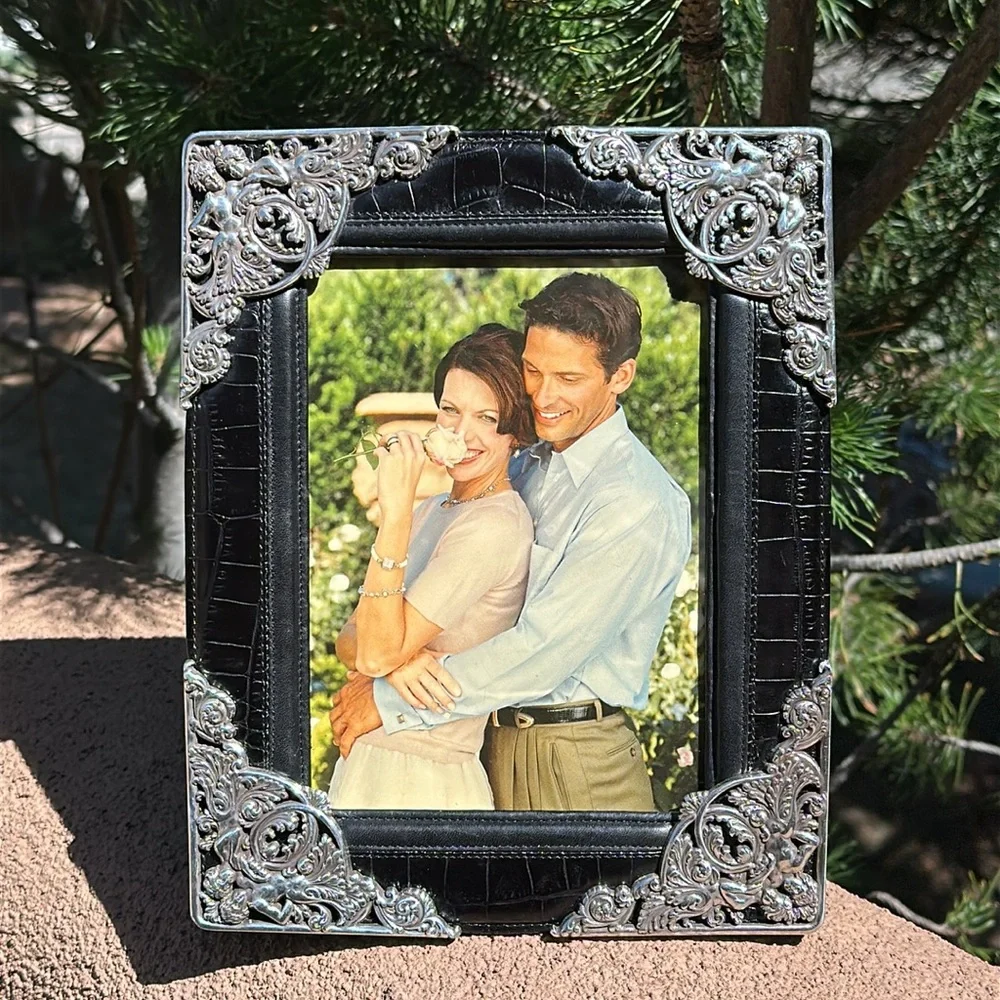 RARE Brighton Elegant Black Leather Silver Photo Frame 8”x10” -holds 5”x7” photo